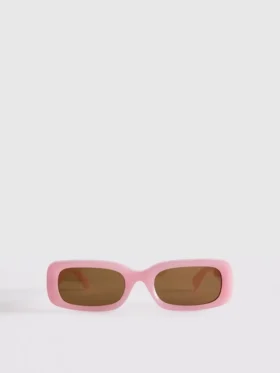 Schlanke Sonnenbrille mit rechteckigen Gläsern