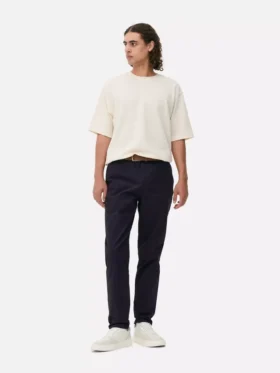 Schmal geschnittene Chinos