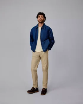 Schmal geschnittene Chinos Schmal geschnittene Chinos