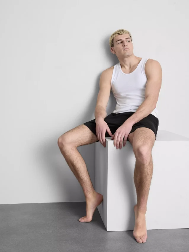 Schmal geschnittenes, geripptes Tanktop Schmal geschnittenes, geripptes Tanktop
