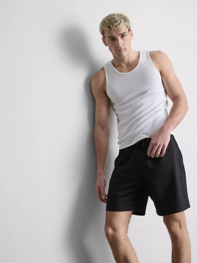 Schmal geschnittenes, geripptes Tanktop Schmal geschnittenes, geripptes Tanktop