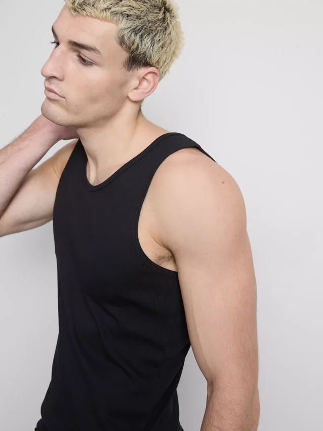 Schmal geschnittenes, geripptes Tanktop Schmal geschnittenes, geripptes Tanktop