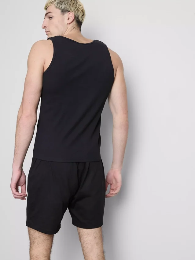 Schmal geschnittenes, geripptes Tanktop Schmal geschnittenes, geripptes Tanktop