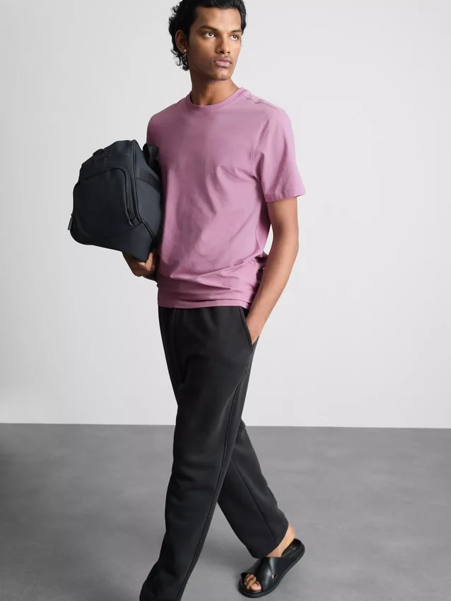 Schmal geschnittenes Stretch-T-Shirt Schmal geschnittenes Stretch-T-Shirt