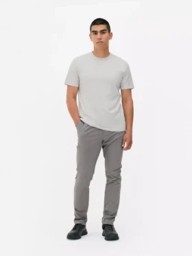 Schmal geschnittenes Stretch-T-Shirt Schmal geschnittenes Stretch-T-Shirt