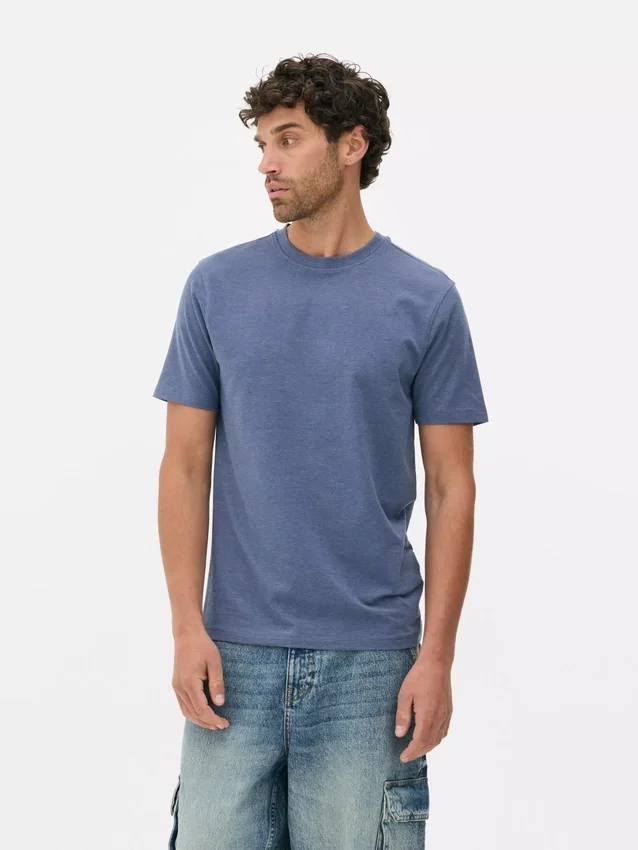 Schmal geschnittenes Stretch-T-Shirt Schmal geschnittenes Stretch-T-Shirt
