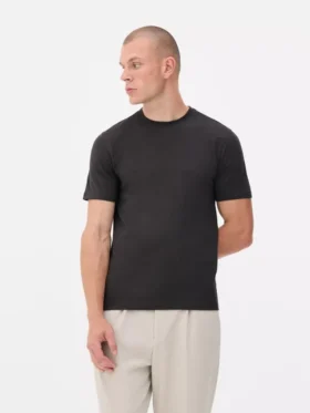 Schmal geschnittenes Stretch-T-Shirt Schmal geschnittenes Stretch-T-Shirt