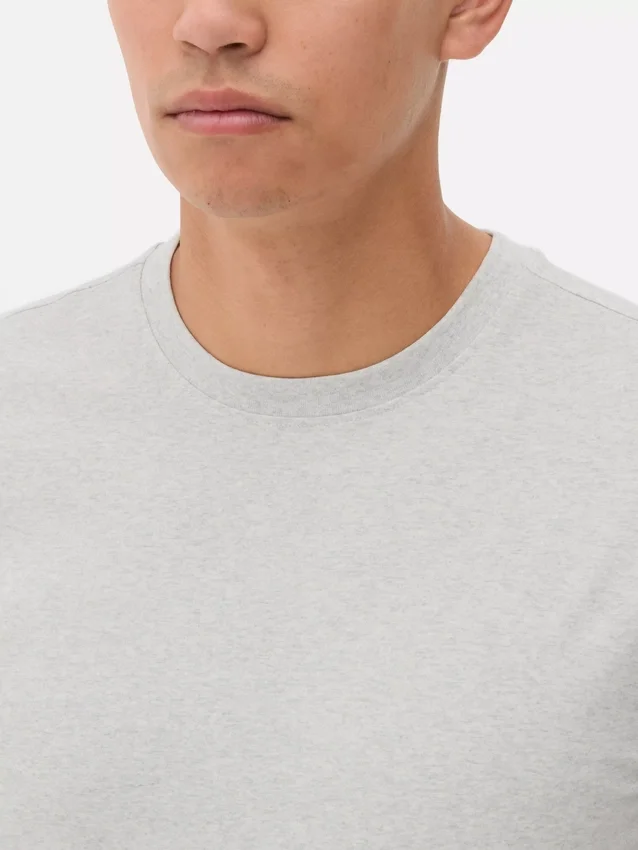 Schmal geschnittenes Stretch-T-Shirt Schmal geschnittenes Stretch-T-Shirt