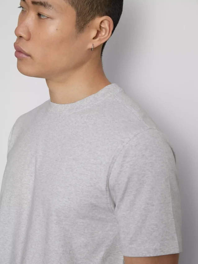 Schmal geschnittenes Stretch-T-Shirt Schmal geschnittenes Stretch-T-Shirt