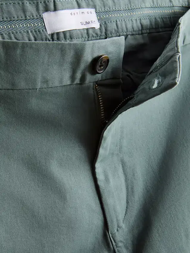 Schmale Chinos Schmale Chinos