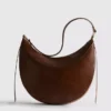 Schultertasche aus Kunstwildleder in Mondform