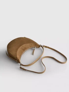 Schultertasche aus Kunstwildleder in Mondform
