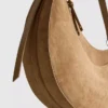 Schultertasche aus Kunstwildleder in Mondform