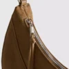Schultertasche aus Kunstwildleder in Mondform