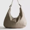 Schultertasche mit Ring-Detail