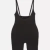 Shapewear-Body mit offenem Brustbereich bis zur Mitte des Oberschenkels Shapewear-Body mit offenem Brustbereich bis zur Mitte des Oberschenkels