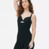 Shapewear-Body mit offenem Brustbereich bis zur Mitte des Oberschenkels Shapewear-Body mit offenem Brustbereich bis zur Mitte des Oberschenkels
