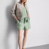Shorts mit Gürtel zum Hineinschlüpfen Shorts mit Gürtel zum Hineinschlüpfen