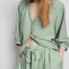 Shorts mit Gürtel zum Hineinschlüpfen Shorts mit Gürtel zum Hineinschlüpfen