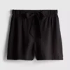 Shorts mit Gürtel zum Hineinschlüpfen Shorts mit Gürtel zum Hineinschlüpfen