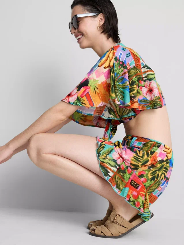 Shorts mit Rüschen und tropischem Print Shorts mit Rüschen und tropischem Print