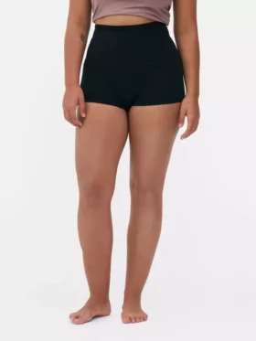 Shorts zur Taillenformung