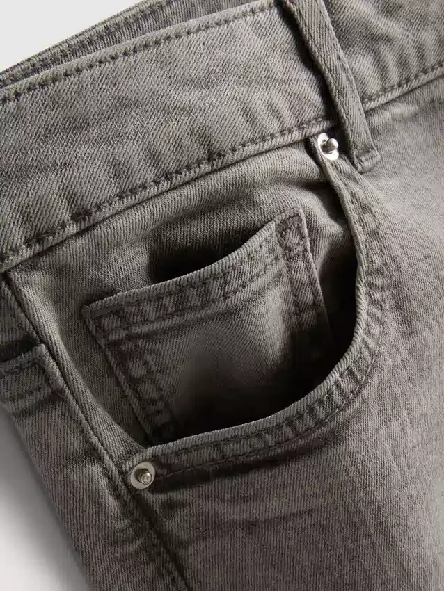 Skinny-Jeans aus Denim mit hohem Baumwollanteil Skinny-Jeans aus Denim mit hohem Baumwollanteil