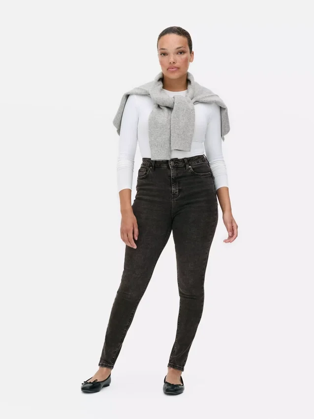 Skinny-Jeans mit hoher Taille Skinny-Jeans mit hoher Taille