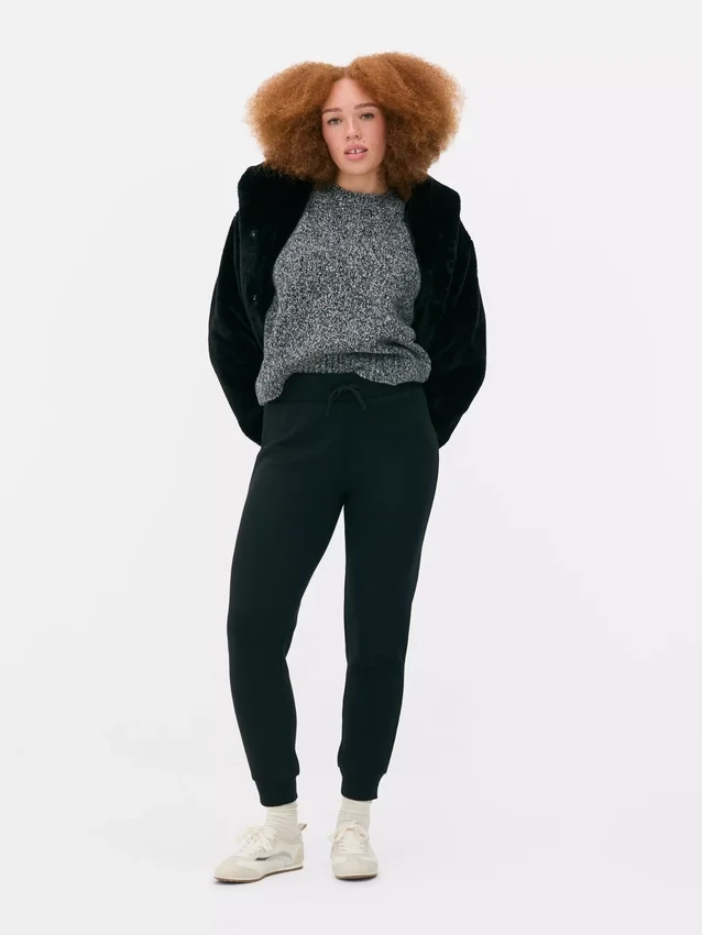 Skinny-Jogginghose mit Kordelzug Skinny-Jogginghose mit Kordelzug