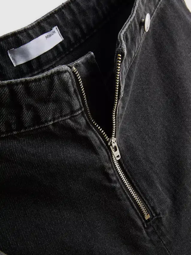 Skort aus Baumwoll-Denim mit hoher Taille Skort aus Baumwoll-Denim mit hoher Taille