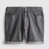 Slim-Fit-Jeansshorts mit mittlerer Leibhöhe Slim-Fit-Jeansshorts mit mittlerer Leibhöhe