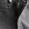 Slim-Fit-Jeansshorts mit mittlerer Leibhöhe Slim-Fit-Jeansshorts mit mittlerer Leibhöhe