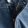 Slim-Fit-Jeansshorts mit mittlerer Leibhöhe Slim-Fit-Jeansshorts mit mittlerer Leibhöhe
