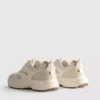 Sneaker mit groben Mesh-Einsätzen