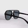 Sonnenbrille im Aviator-Stil