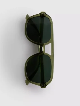Sonnenbrille im Aviator-Stil