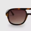 Sonnenbrille im Aviator-Stil