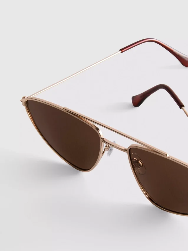 Sonnenbrille im Aviator-Stil mit Metallrahmen Sonnenbrille im Aviator-Stil mit Metallrahmen