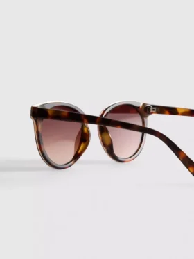 Sonnenbrille im Cat-Eye-Stil mit Steg