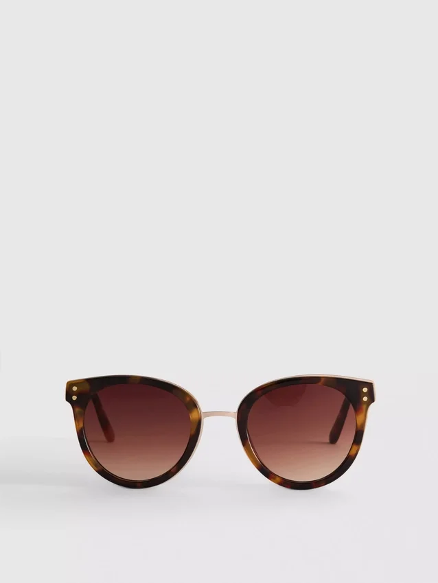 Sonnenbrille im Cat-Eye-Stil mit Steg Sonnenbrille im Cat-Eye-Stil mit Steg