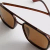 Sonnenbrille mit eckigem Rahmen