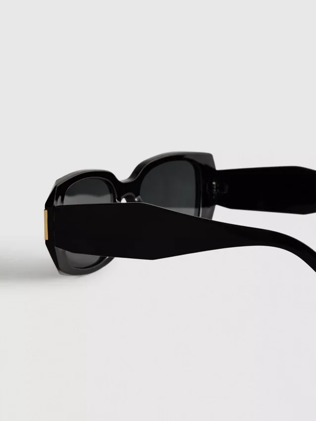 Sonnenbrille mit eckigem Rechteckrahmen Sonnenbrille mit eckigem Rechteckrahmen