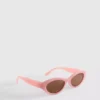 Sonnenbrille mit ovalem Rahmen