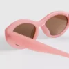Sonnenbrille mit ovalem Rahmen