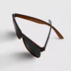 Sonnenbrille mit rechteckigem Rahmen