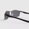 Sonnenbrille mit rechteckigem Rahmen und verspiegelten Gläsern