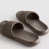 Sportliche Freizeitslipper