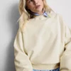 Sportliches Sweatshirt mit Rundhalsausschnitt Sportliches Sweatshirt mit Rundhalsausschnitt