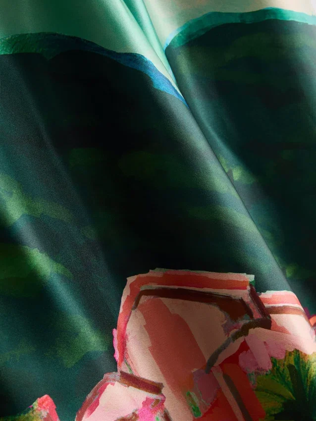 Strandhose aus Satin mit landschaftlichem Print Strandhose aus Satin mit landschaftlichem Print