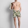 Strandshorts mit Dschungel-Struktur Strandshorts mit Dschungel-Struktur